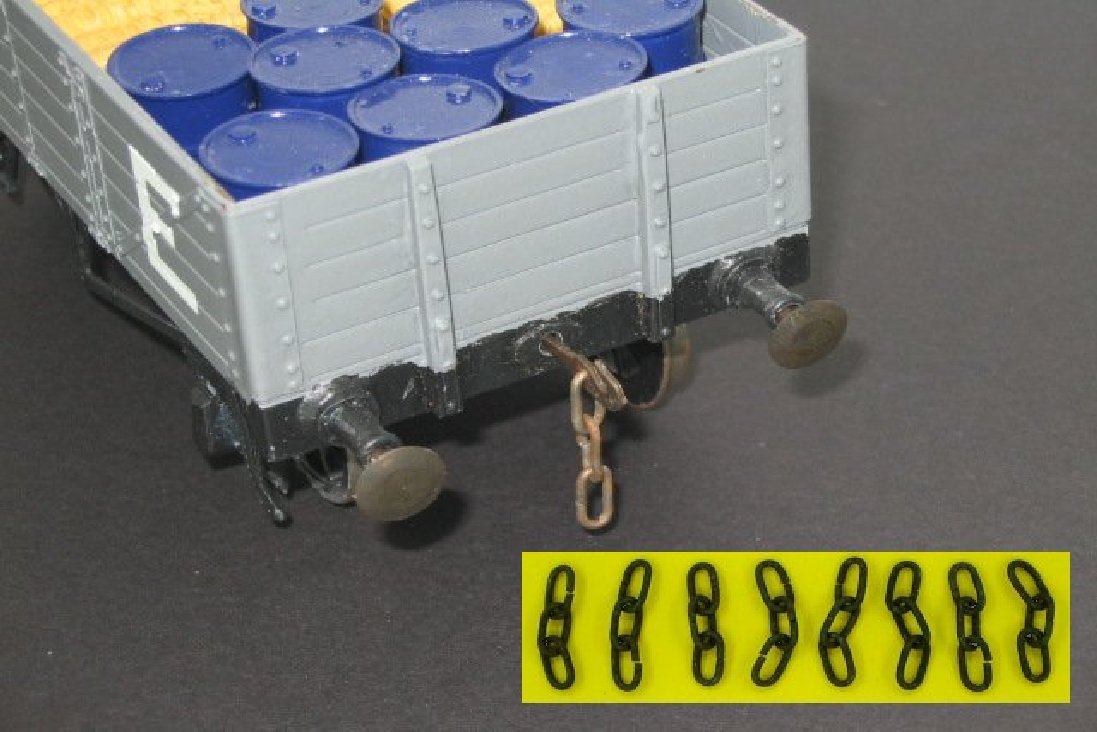 Realistic 3 Link Couplings - Pack of 24 Links