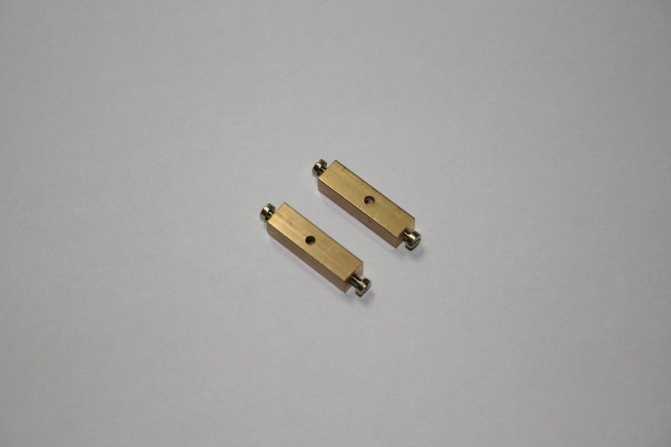 Realistic 3 Link Couplings - Pack of 24 Links