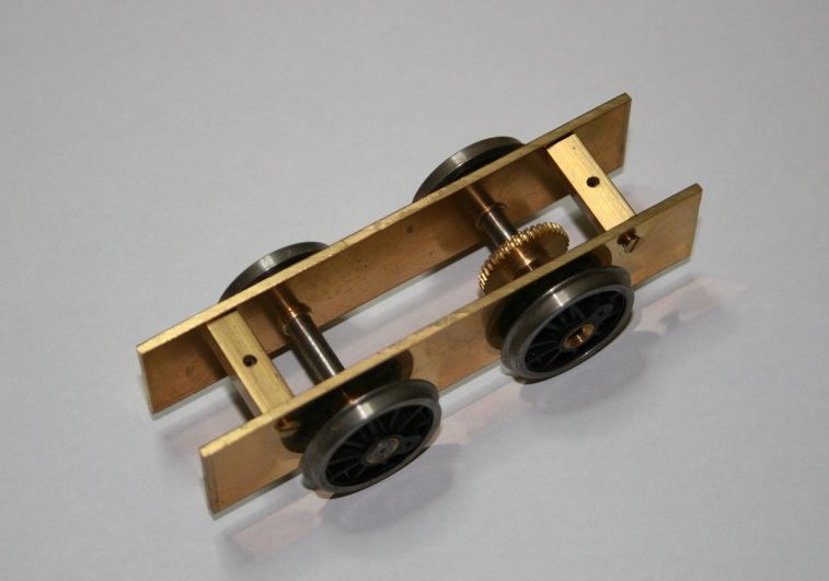 Realistic 3 Link Couplings - Pack of 24 Links